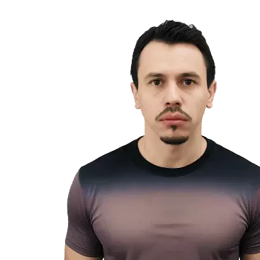 Никита Комаров